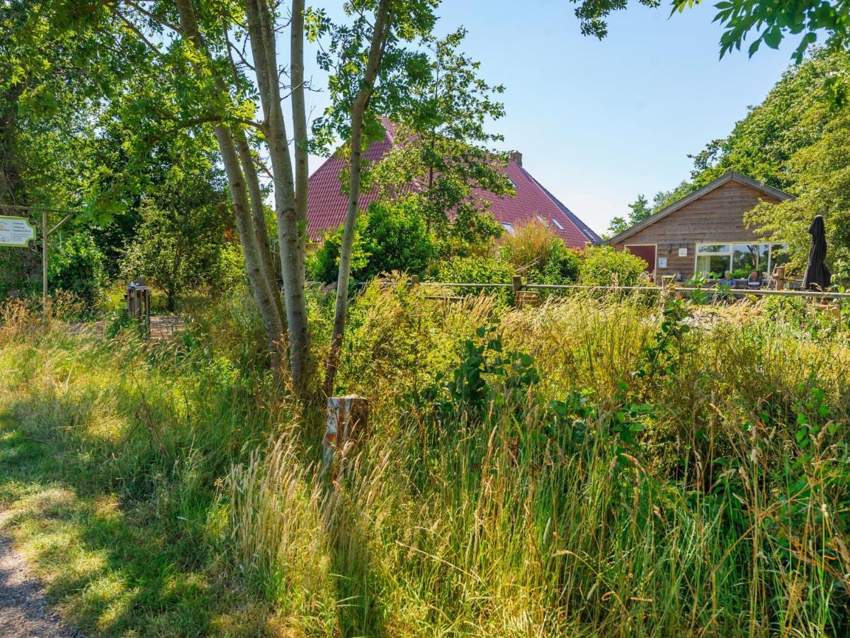 Enticing Holiday Home In Eastermar Near Burgumer Mar Lake Hoogzand Екстер'єр фото